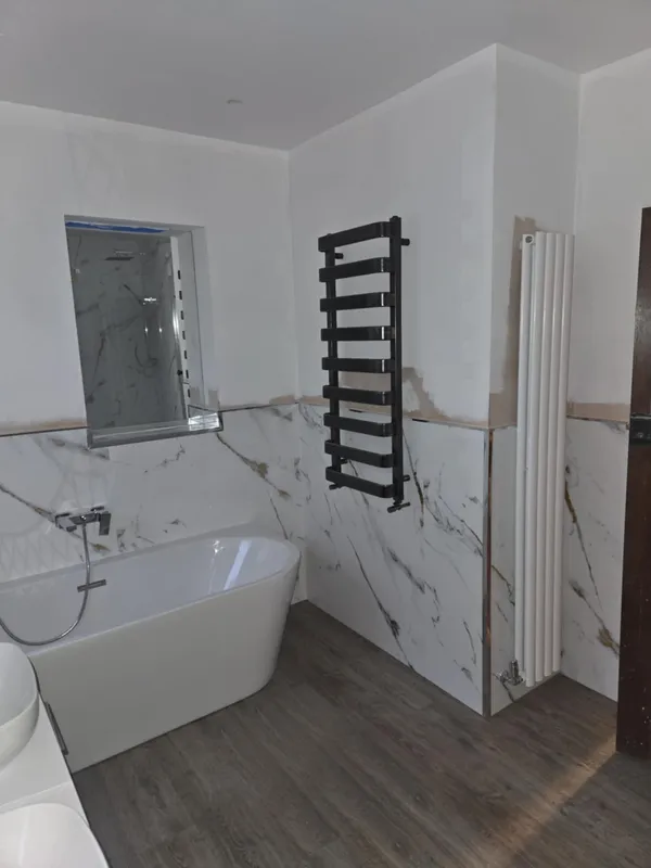 Monochrome Modern — photo 2