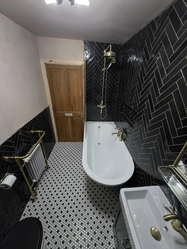 Victorian Grandeur — photo 1